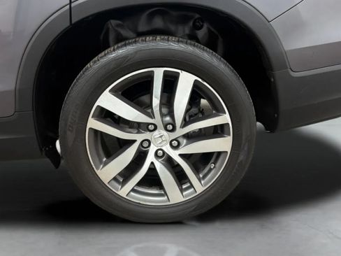 Used 2018 Honda Pilot Elite image 27