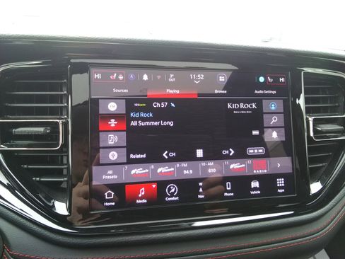 Used 2025 Dodge Durango GT image 25