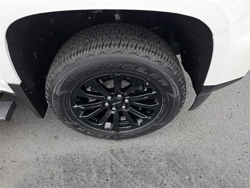 Used 2022 GMC Canyon Elevation w/ Elevation Premium Package image 4