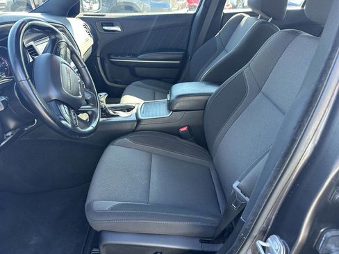 Used 2021 Dodge Charger SXT image 11