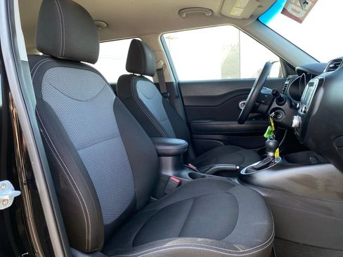 Used 2019 Kia Soul + FWD image 30