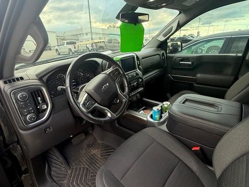 Used 2021 Chevrolet Silverado 1500 LT Trail Boss w/ Bed Protection Package AWD/4WD image 8