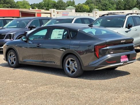 New 2026 Kia K4 FWD image 3