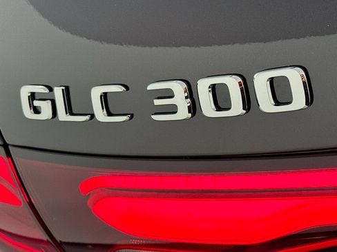 New 2026 Mercedes-Benz GLC 300 4MATIC image 8