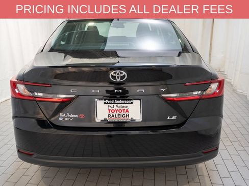 Used 2025 Toyota Camry LE FWD image 4