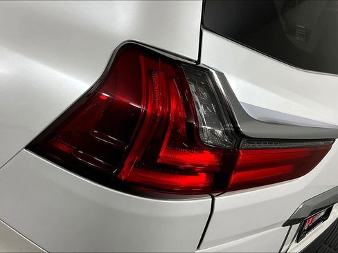 Used 2021 Lexus LX 570 4WD w/ Luxury Package image 24