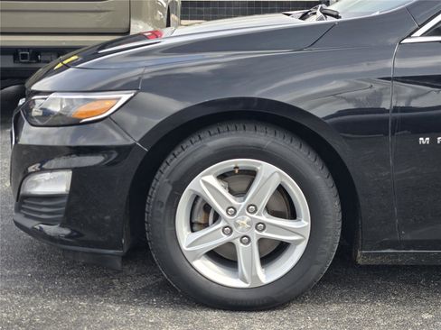 Used 2019 Chevrolet Malibu LS w/ LPO, Convenience Package 1 FWD image 9