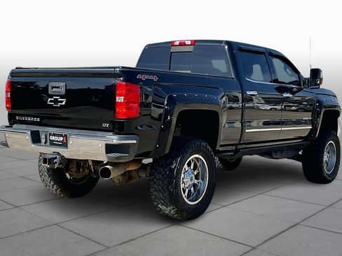 Used 2017 Chevrolet Silverado 2500 LTZ w/ Duramax Plus Package image 12