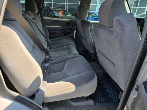 Used 2004 GMC Yukon SLE w/ Sound System Plus Package AWD/4WD image 14