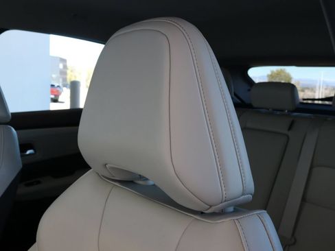 Used 2024 Nissan Ariya AWD image 29