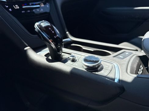 Used 2024 Cadillac XT6 Sport image 22