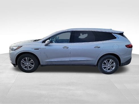 Used 2018 Buick Enclave Essence image 4