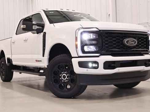 New 2026 Ford F350 Lariat w/ Black Appearance Package AWD/4WD image 42