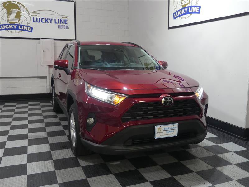 Used 2021 Toyota RAV4 XLE AWD/4WD image 5
