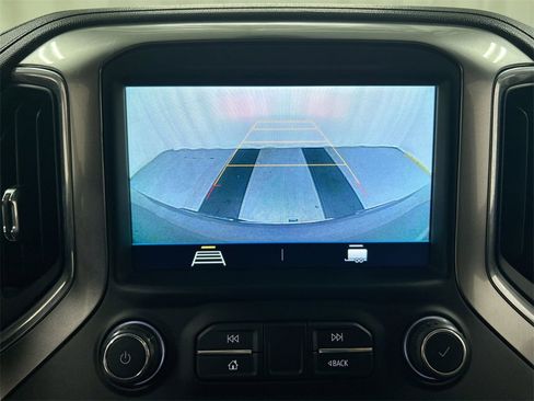 Used 2020 Chevrolet Silverado 1500 LT w/ Convenience Package image 15