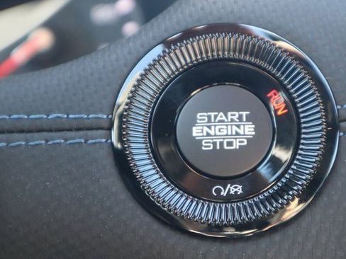 New 2026 Jeep Compass Latitude image 9