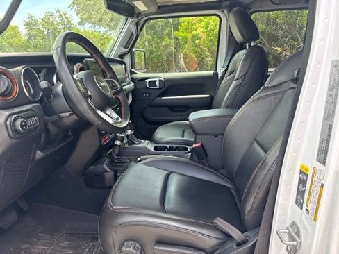 Used 2022 Jeep Gladiator Mojave w/ LED Lighting Group AWD/4WD image 8