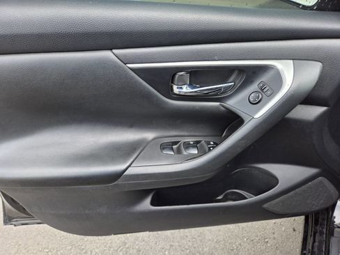 Used 2017 Nissan Altima 2.5 S w/ Power Driver Seat Package image 7