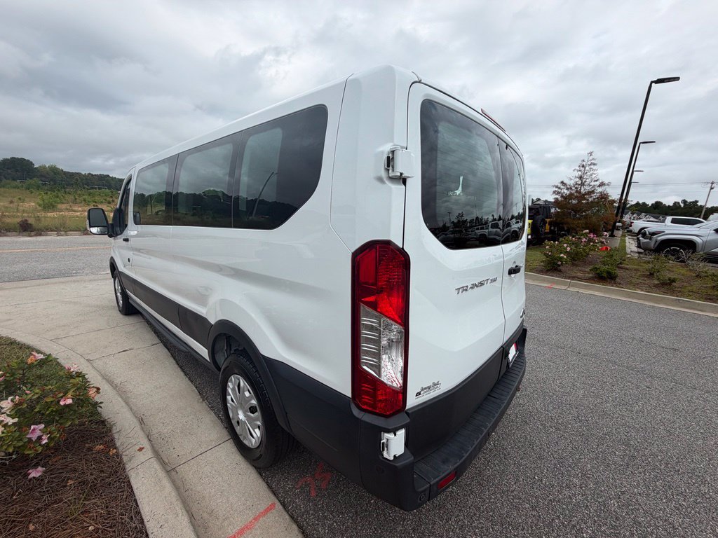 Used 2023 Ford Transit 350 XLT RWD image 14