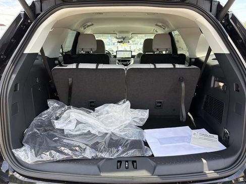 New 2026 Ford Explorer Active w/ Active Comfort Package RWD image 26