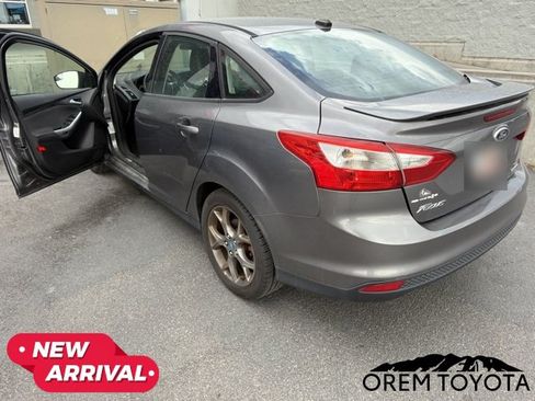 Used 2013 Ford Focus SE FWD image 3