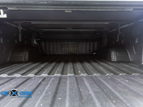 Used 2023 GMC Sierra 1500 SLE AWD/4WD image 47