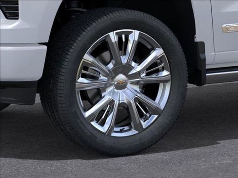 New 2026 Chevrolet Silverado 1500 High Country w/ High Country Premium Package image 9