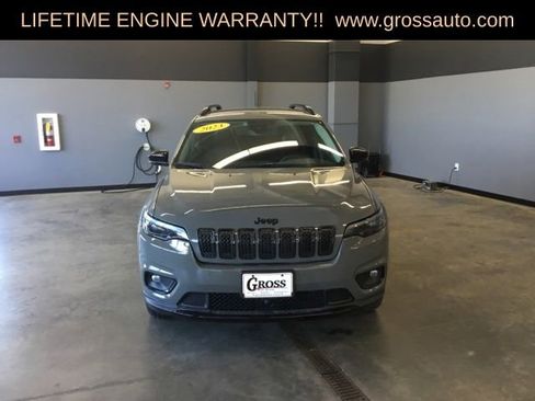 Used 2023 Jeep Cherokee Altitude Lux AWD/4WD image 3