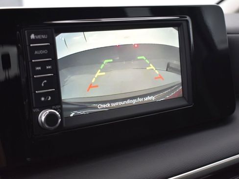 Used 2025 Nissan Kicks S image 29