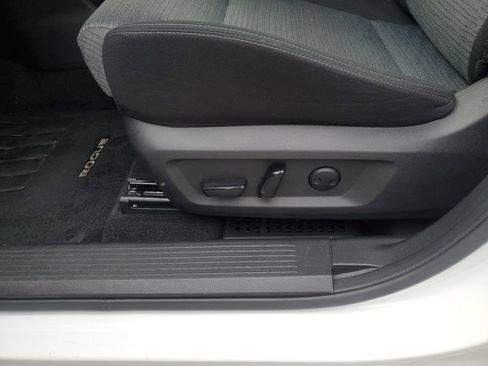 Certified 2023 Nissan Rogue SV AWD/4WD image 17