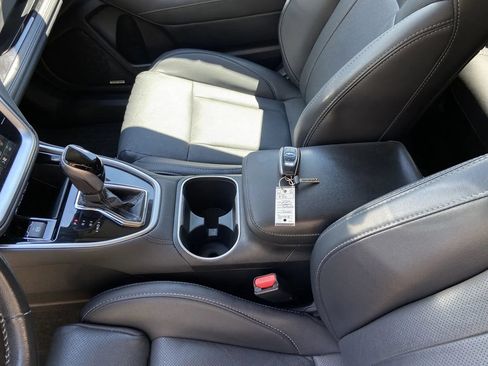 Used 2024 Subaru Outback Limited AWD/4WD image 23