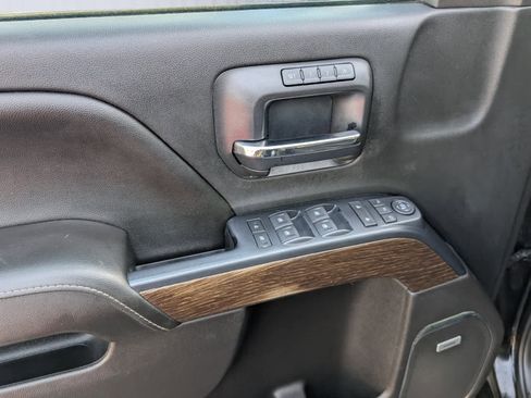 Used 2017 GMC Sierra 2500 Denali w/ Duramax Plus Package image 19