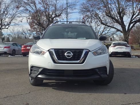 Used 2020 Nissan Kicks SV image 8