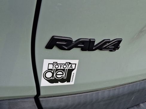 Certified 2021 Toyota RAV4 XLE Premium AWD/4WD image 5