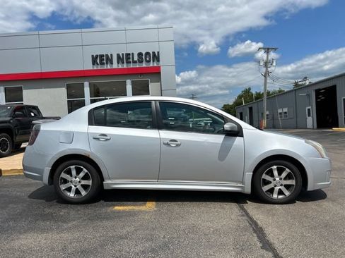 Used 2012 Nissan Sentra 2.0 SR w/ Special Edition Pkg FWD image 12