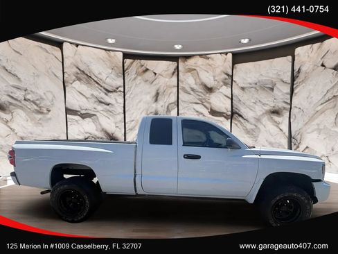 Used 2011 Dodge Dakota ST image 8