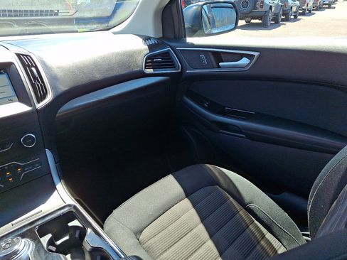 Certified 2019 Ford Edge SEL AWD/4WD image 16