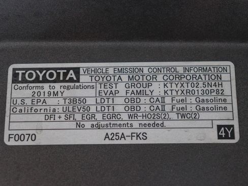 Certified 2019 Toyota RAV4 XLE w/ Convenience Package FWD image 31