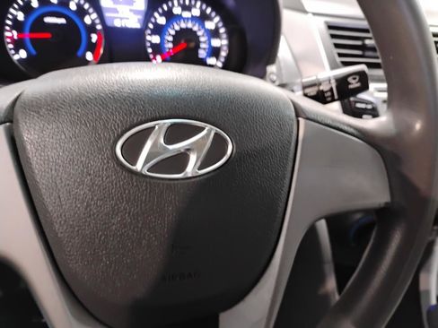 Used 2016 Hyundai Accent SE FWD image 71