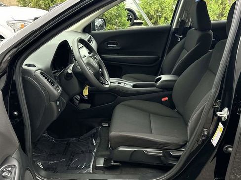 Used 2018 Honda HR-V LX image 18