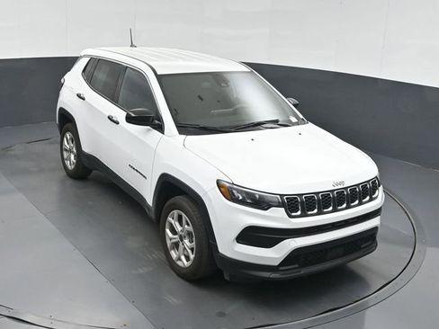 Used 2025 Jeep Compass Sport AWD/4WD image 38