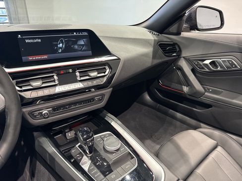 Used 2023 BMW Z4 sDrive30i w/ Shadowloine Package image 18