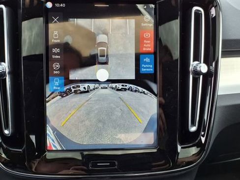 New 2026 Volvo XC40 B5 Ultra w/ Protection Package Premier image 21