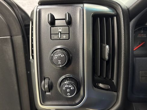 Used 2018 Chevrolet Silverado 1500 LT w/ All Star Edition AWD/4WD image 28