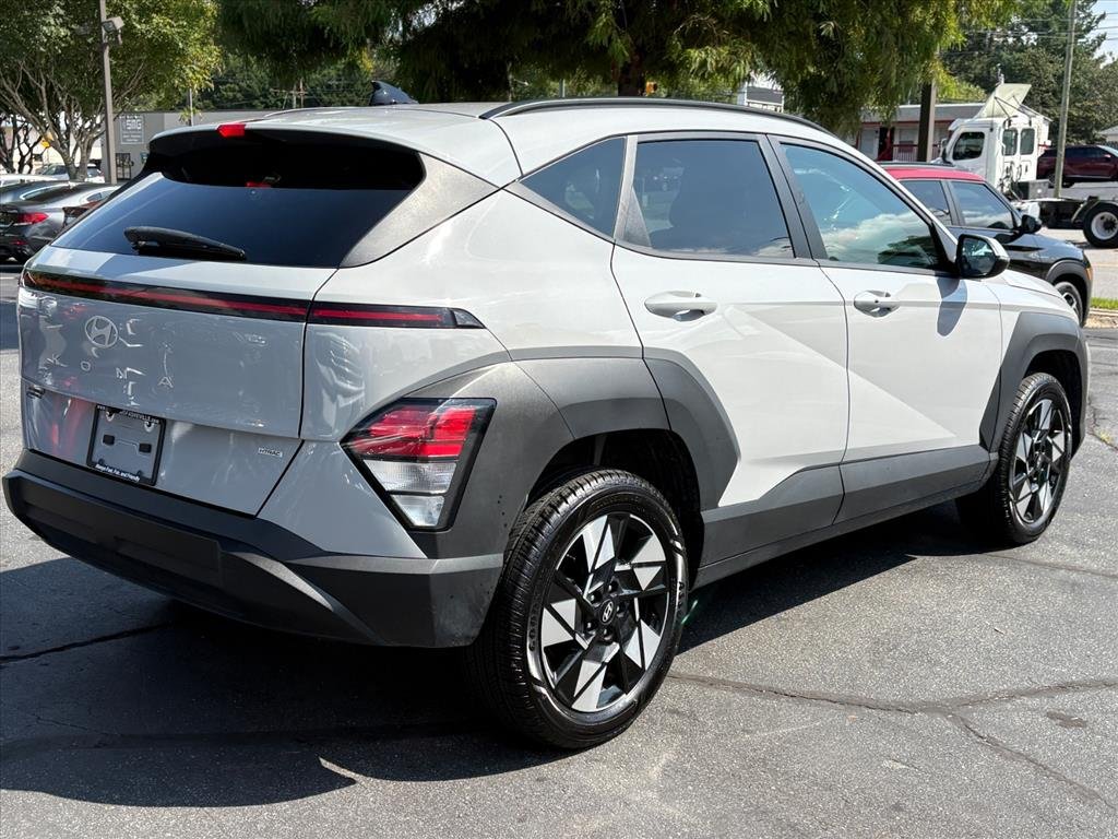 Certified 2024 Hyundai Kona SEL AWD/4WD image 6