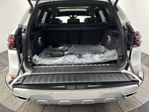 New 2026 BMW X5 xDrive50e w/ Climate Comfort Package AWD/4WD image 21