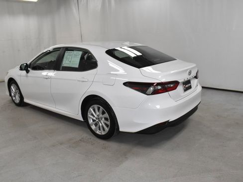Used 2024 Toyota Camry LE image 7