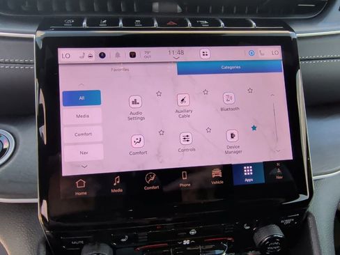 New 2025 Jeep Grand Cherokee L Limited image 30