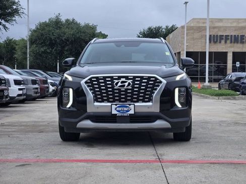 Used 2020 Hyundai Palisade SEL w/ Premium Package FWD image 2