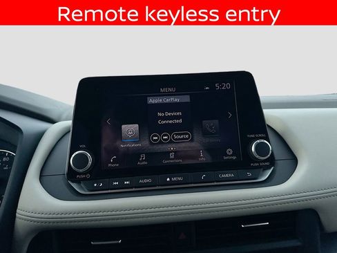 Used 2025 Nissan Rogue SV FWD image 14